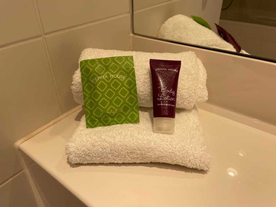 Zimmer Vienna House Easy by Wyndham Wuppertal