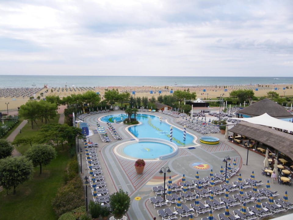 Ausblick vom Balkon Aparthotel Holiday