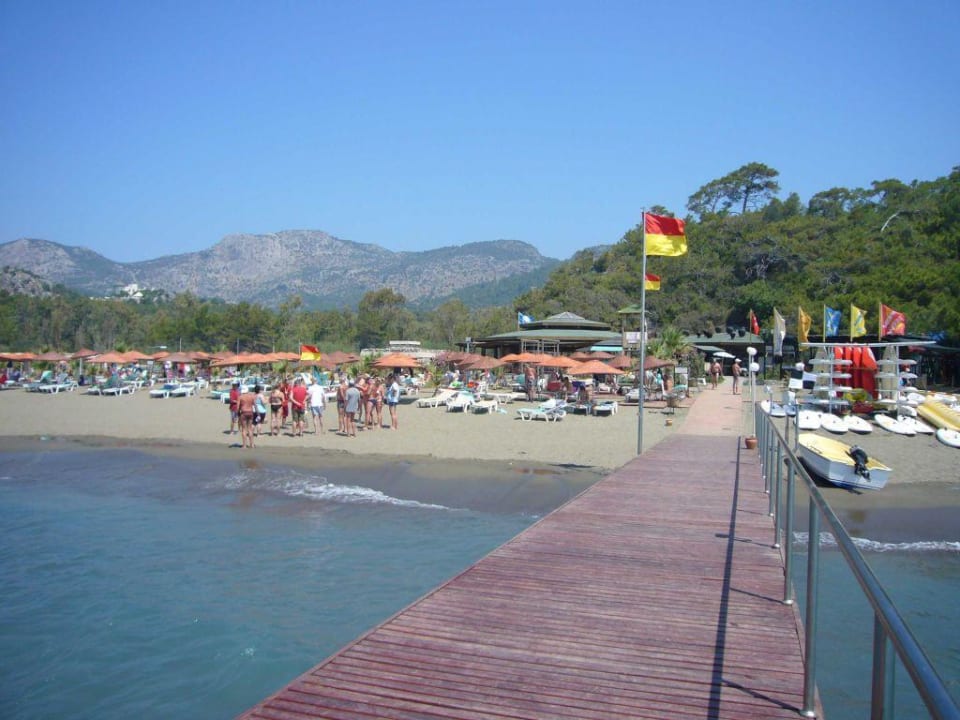 Strand vom Steg aus TUI BLUE Sarigerme Park
