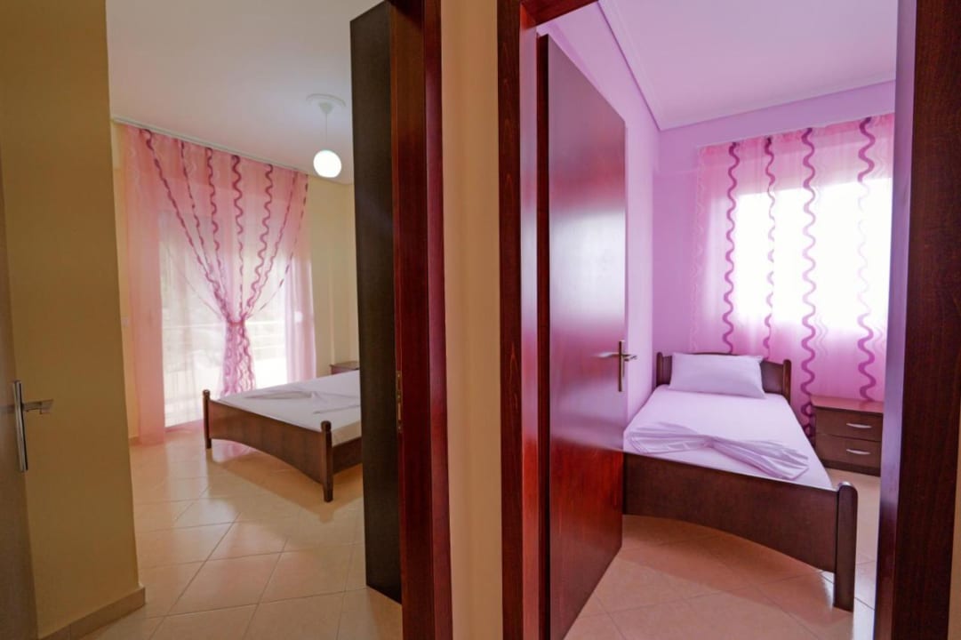 Zimmer Sofia Apartments