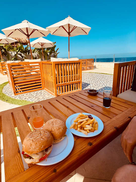 Gastro Diamond Beach by Pearl Resort