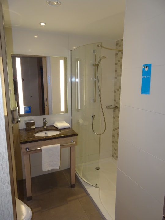 Zimmer Hampton By Hilton Frankfurt Airport