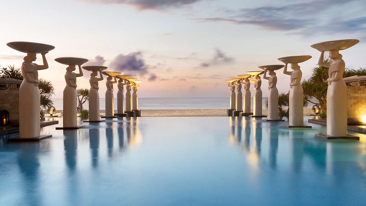 Pool The Mulia & Mulia Resort & Villas
