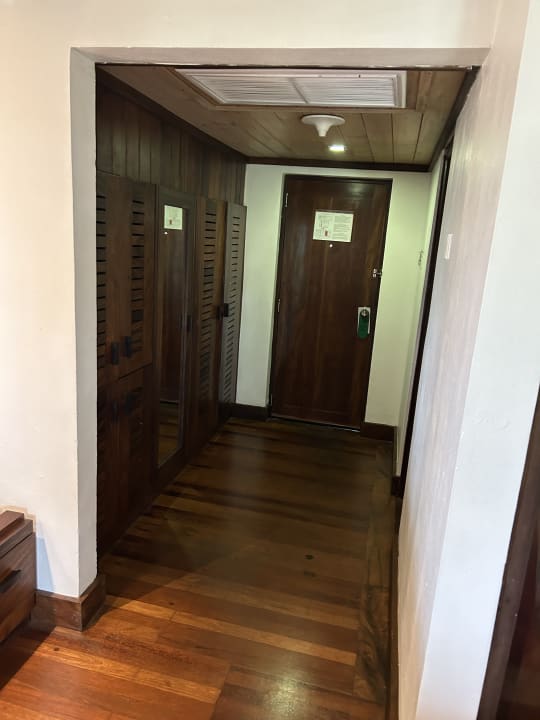 Zimmer Royal Palms Beach Hotel