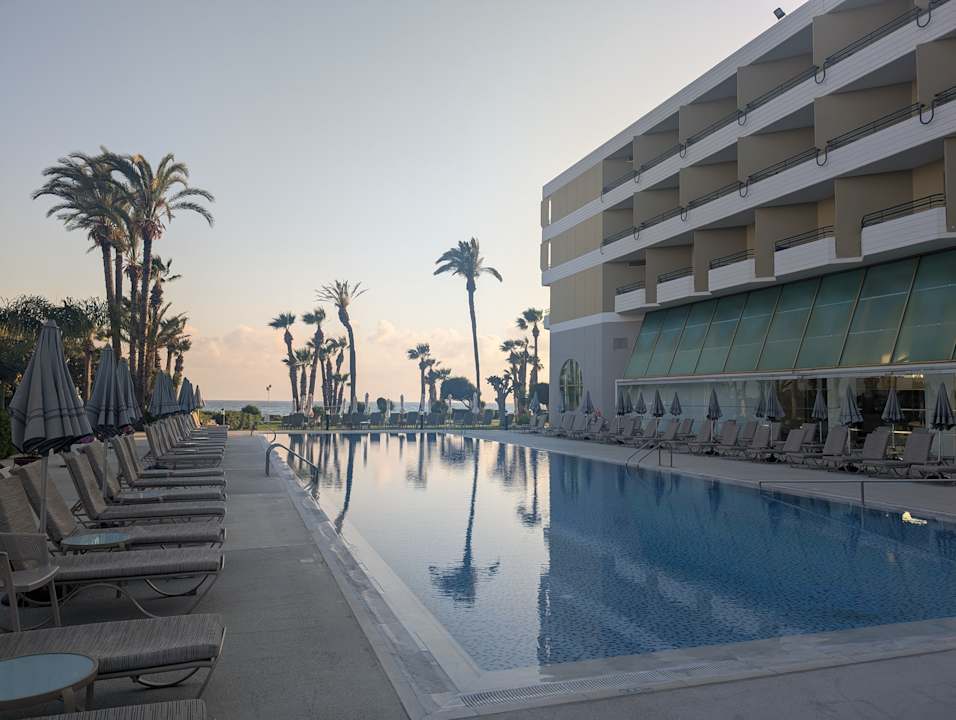 Pool Hotel Louis Imperial Beach