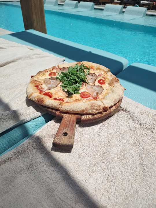 Gastro Paralos Lifestyle Beach