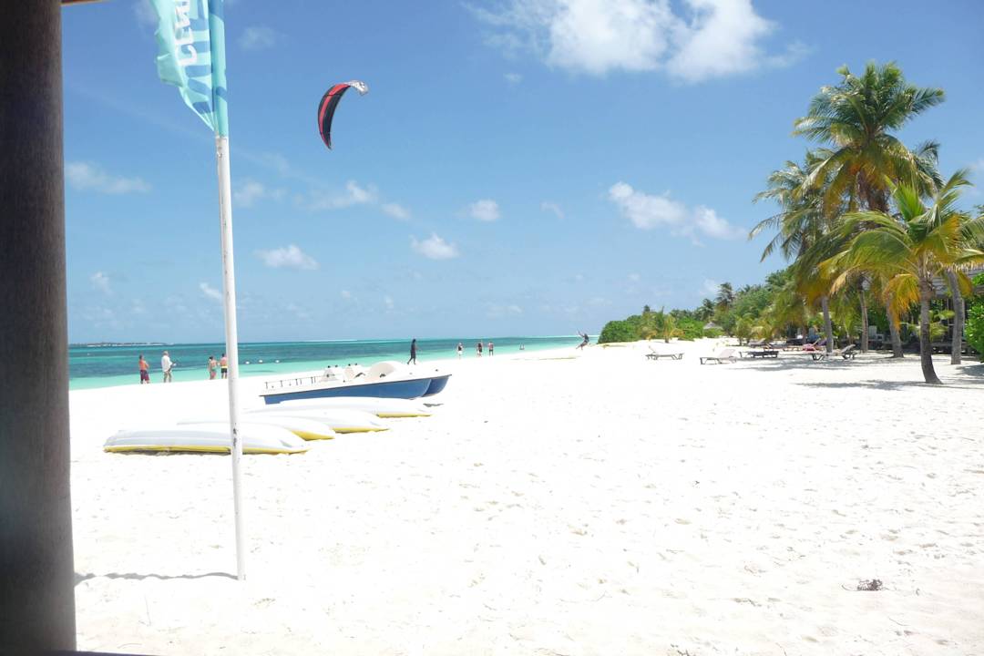 Strand am Watersport-Center Kuredu Island Resort & Spa