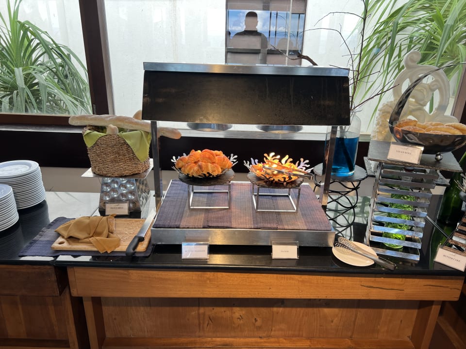 Gastro Pandanus Beach Resort & Spa