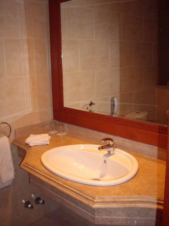 Łazienka Sea Beach Aqua Park Resort Managed by Blue Resorts