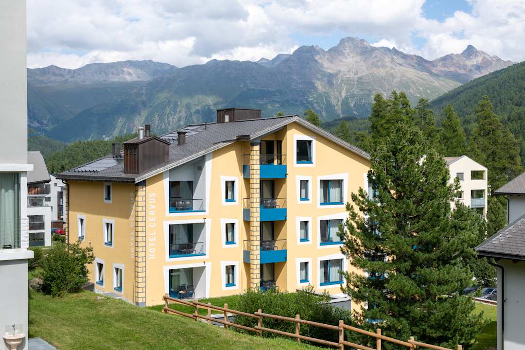Außenansicht Hotel Cervus