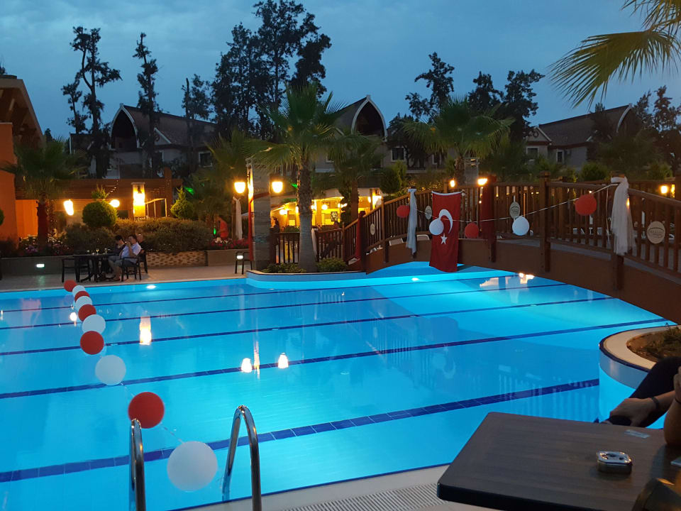 Tuerkischer Abend Dizalya Palm Garden