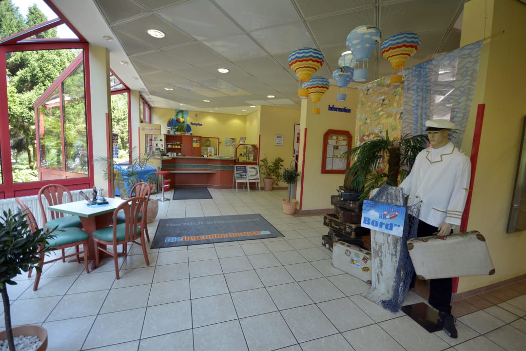 Lobby Europa-Jugendherberge Saarbrücken