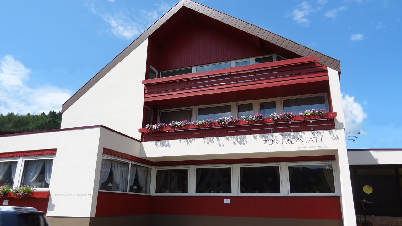 Außenansicht Hotel Zur Freystatt am Wasserschloss