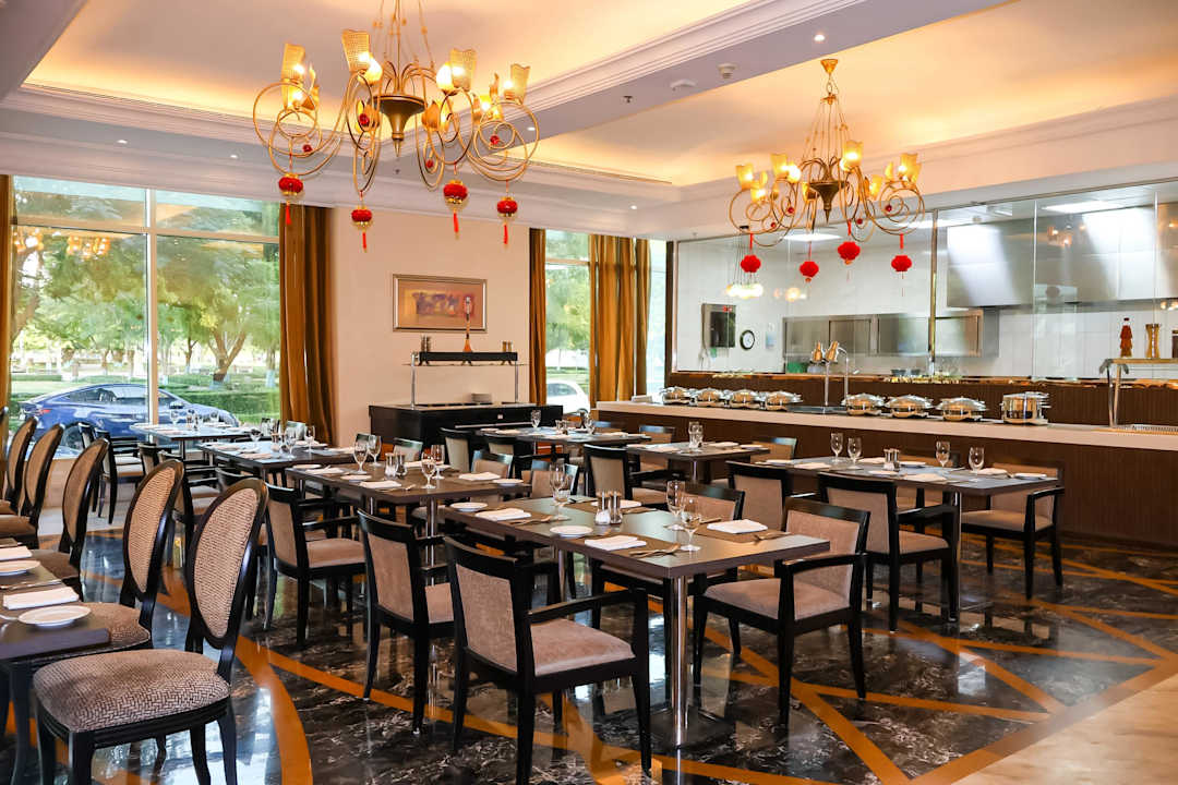 Gastro City Seasons Suites