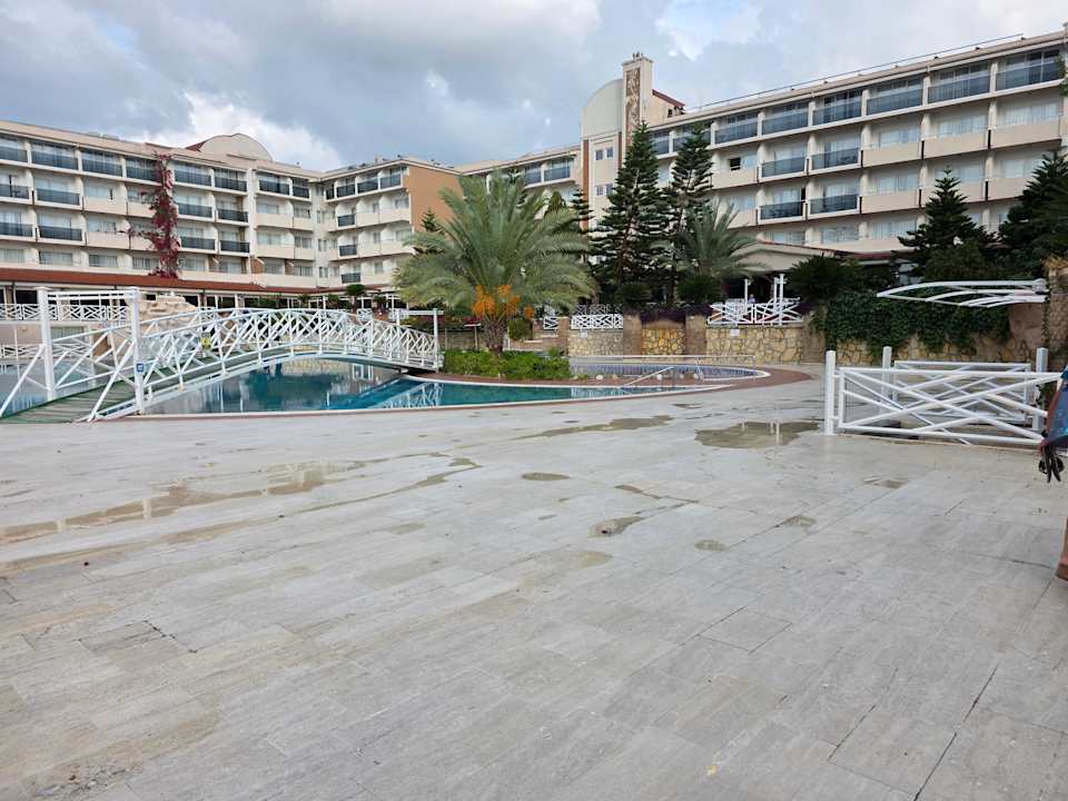 Pool Seaden Corolla Hotel