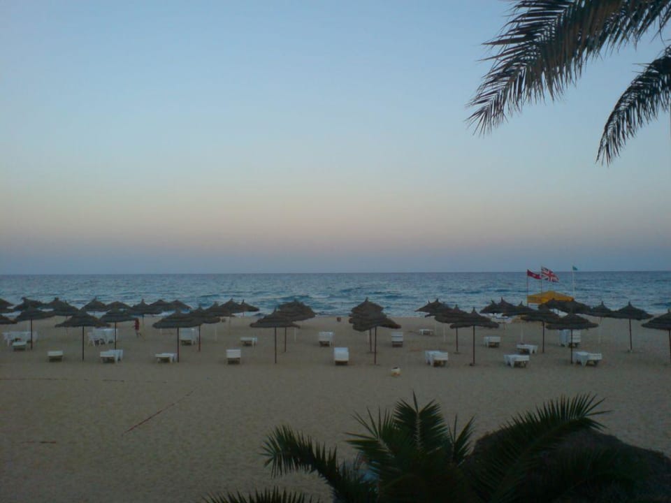 Strand in der AbenddämmerungI Omar Khayam Resort & Aquapark