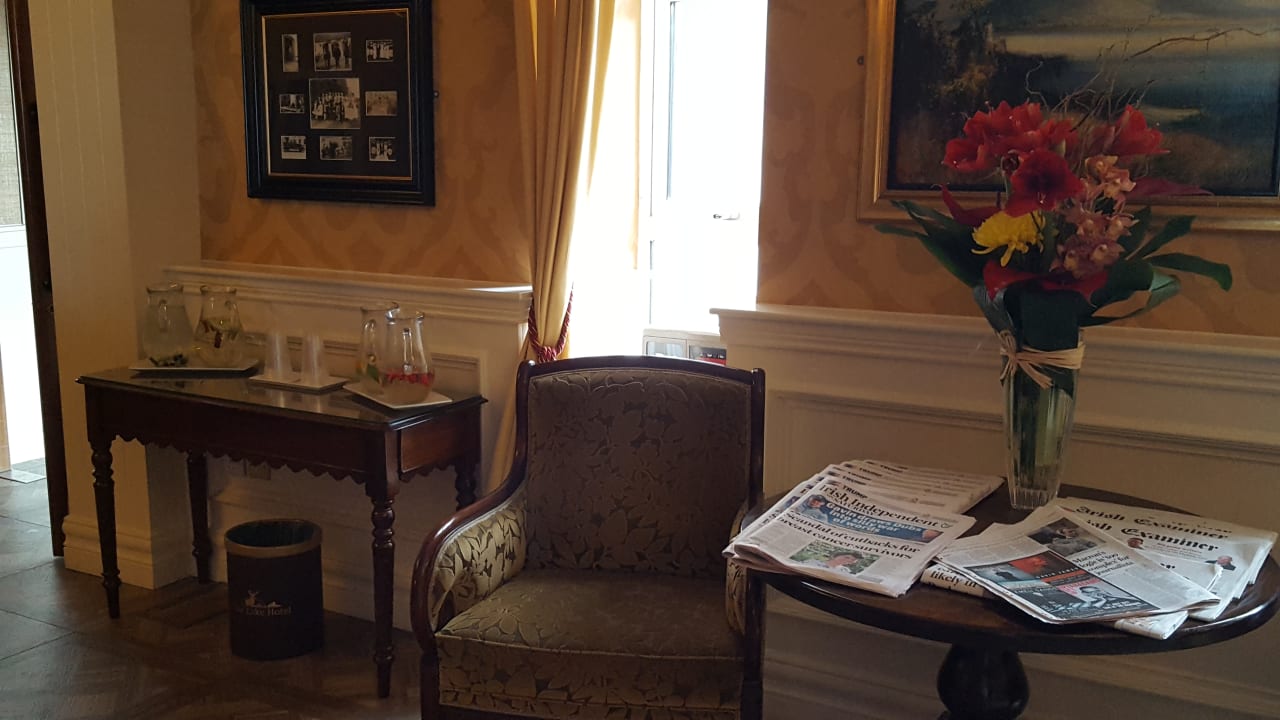 Lobby The Lake Hotel