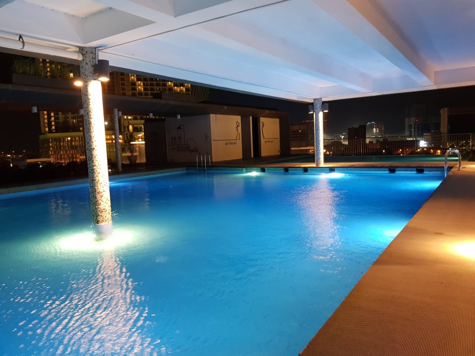 Pool The Pines Melaka