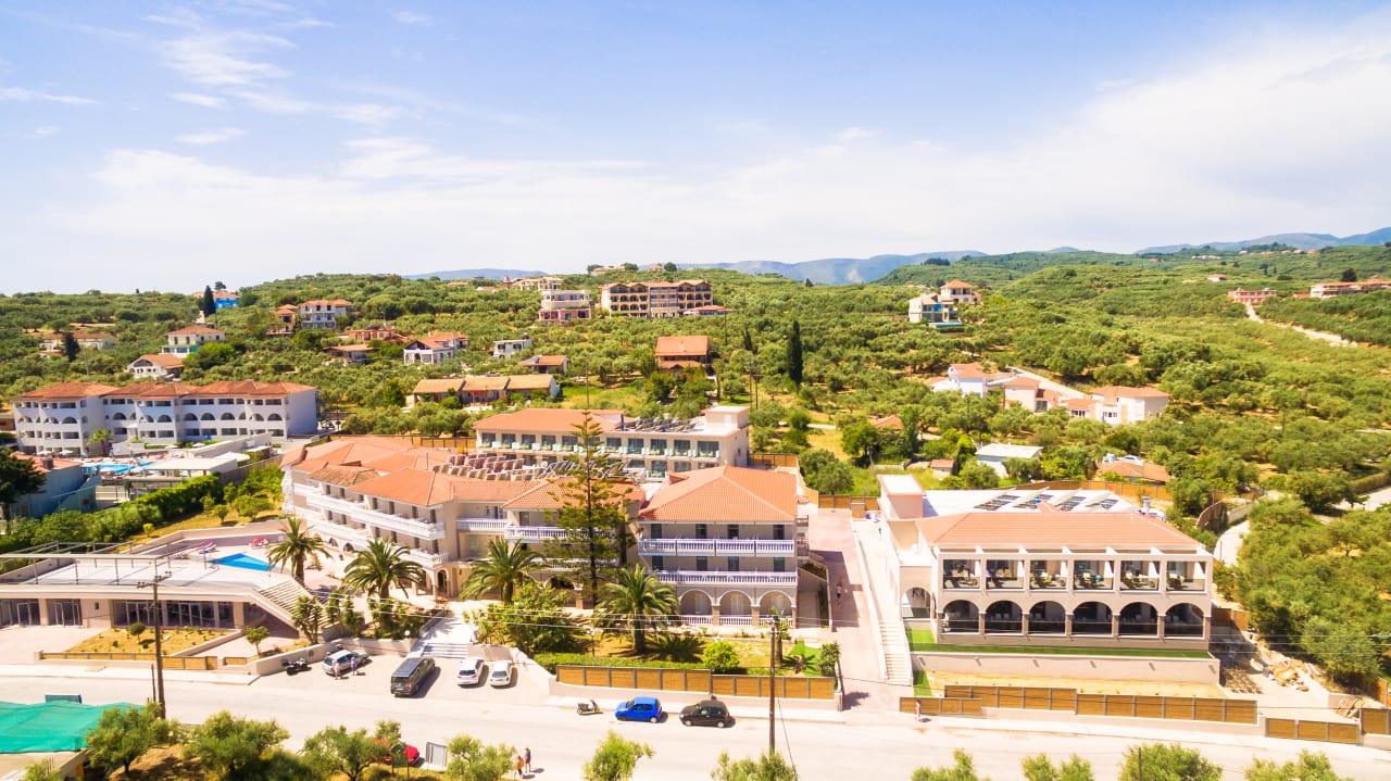 Außenansicht Karras Grande Resort