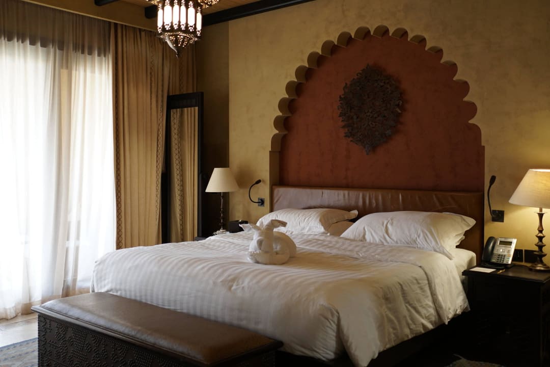 Zimmer Qasr Al Sarab Desert Resort by Anantara