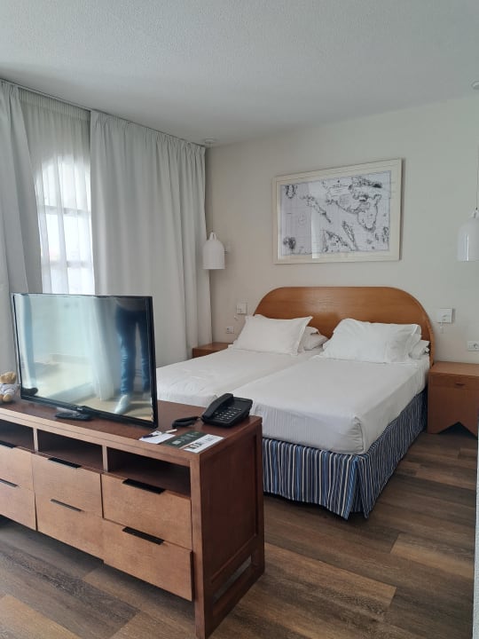 Zimmer H10 Ocean Suites