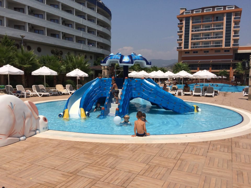 Kinderpool Dizalya Palm Garden