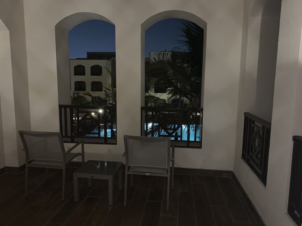 Zimmer The Cove Rotana Resort