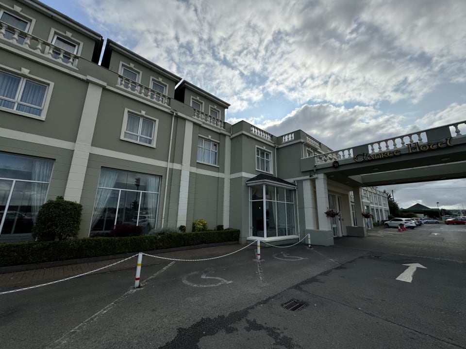 Außenansicht Clanree Hotel