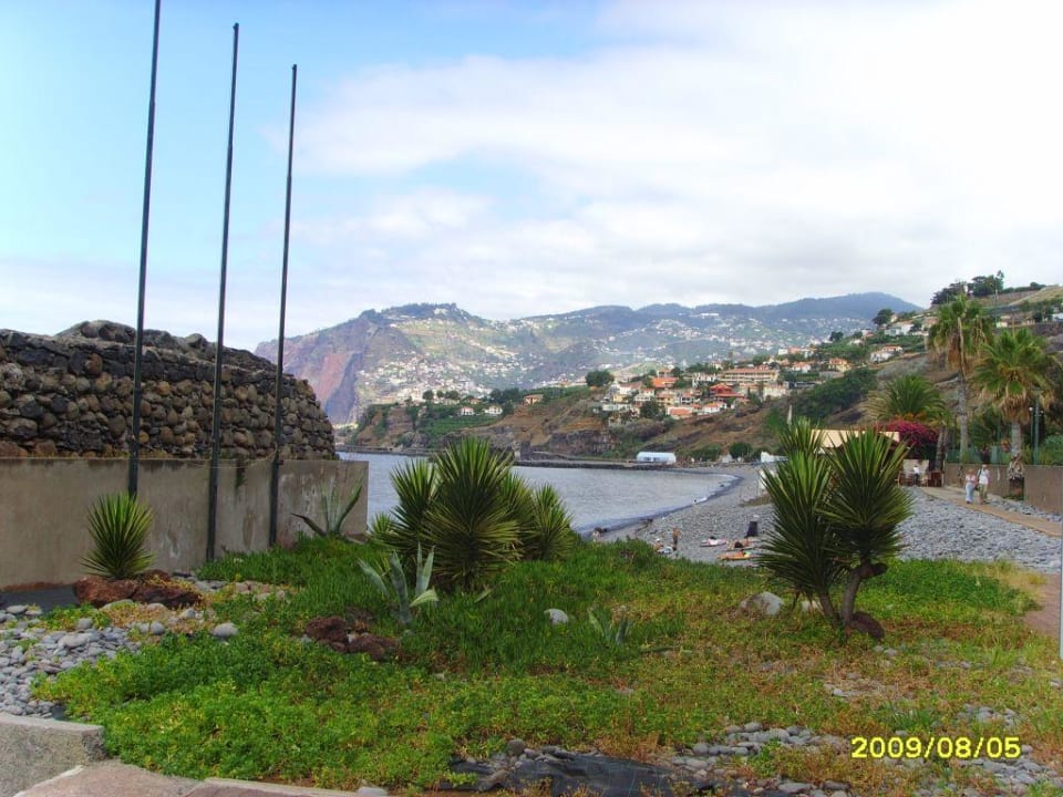 Plaza w okolicy hotelu Pestana Royal Premium All Inclusive Ocean & Spa Resort