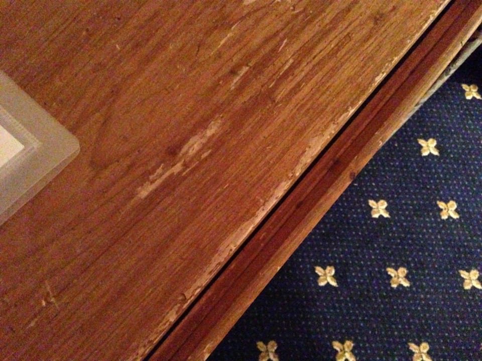 Sideboard Zi. 875 mit Spreisseln Walliserhof Grand-Hotel & Spa