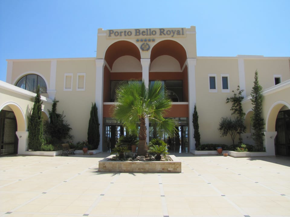 Haupteingang Porto Bello Royal