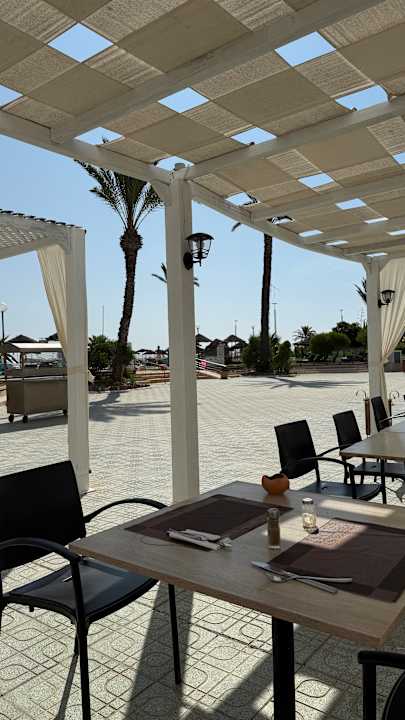 Gartenanlage Hotel Neptunia Skanes