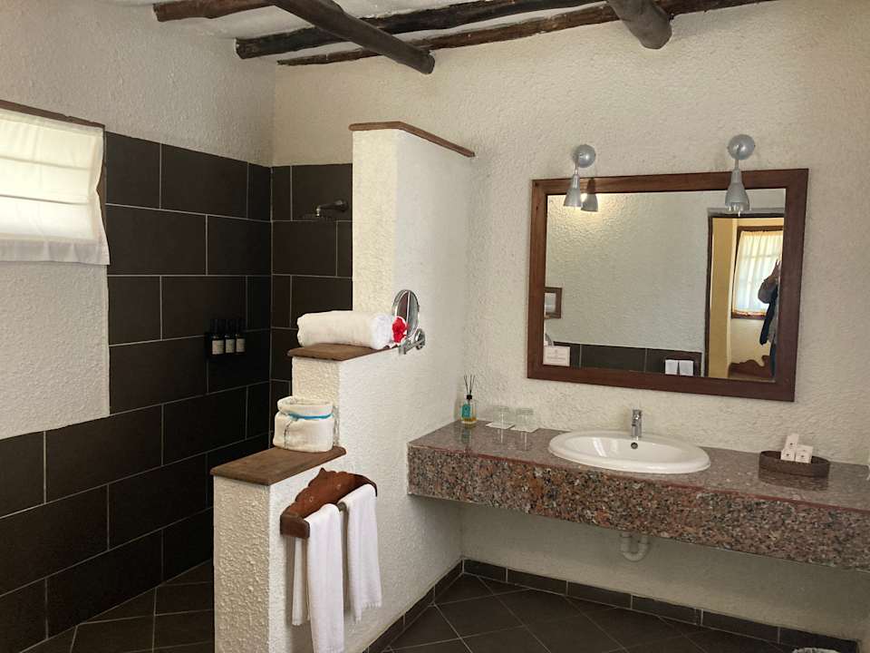 Zimmer Karafuu Beach Resort & Spa