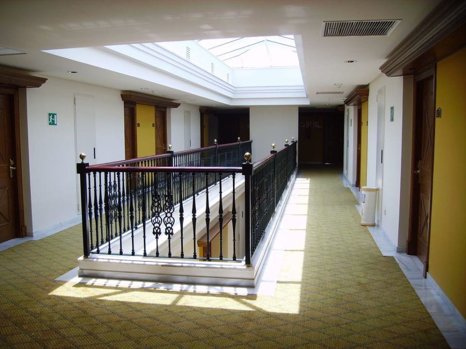 Flur im Hotel, drittes Stockwerk Hipotels Barrosa Garden