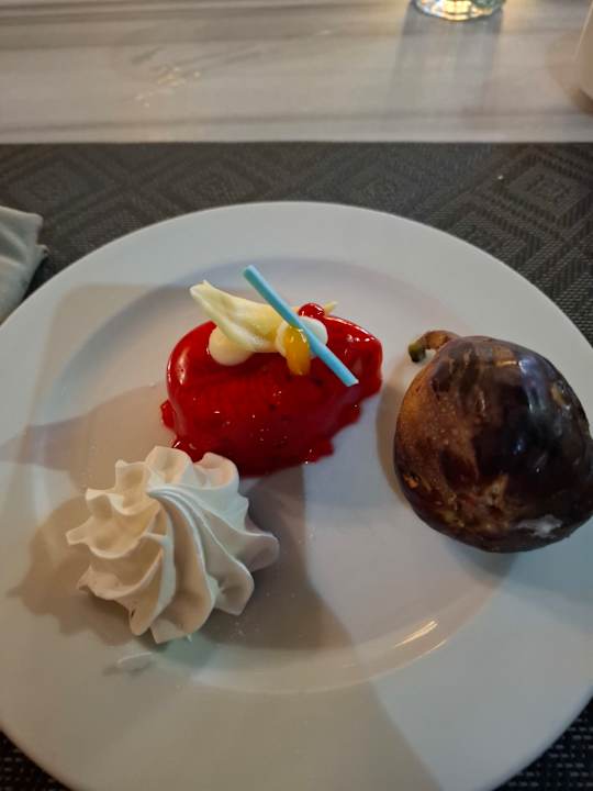 Gastro Serenity Alpha Beach