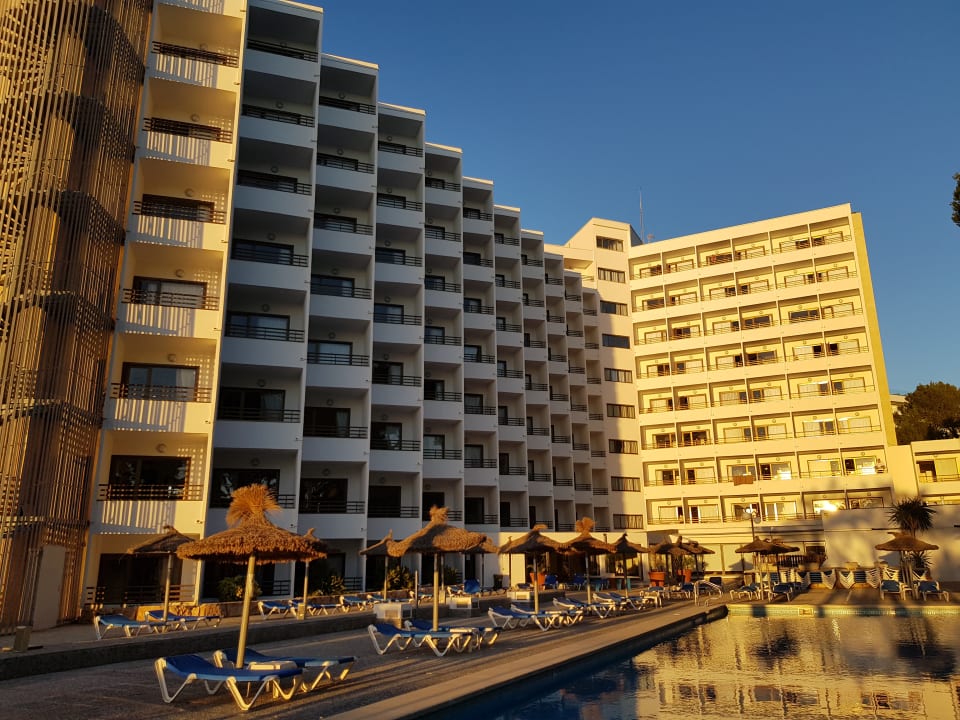 Pool Hotel Vibra Beverly Playa