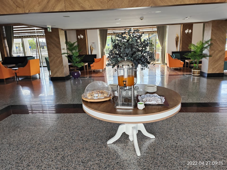 Lobby Side Aquamarin Resort & Spa