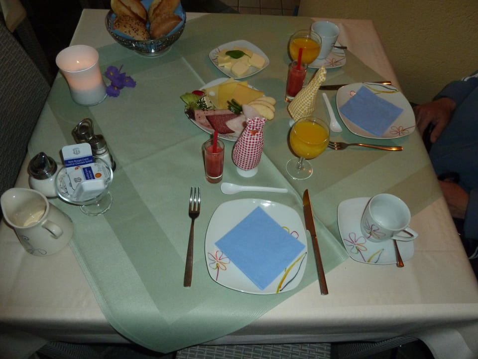 Frühstückstisch Amy's Wohlfühlvilla