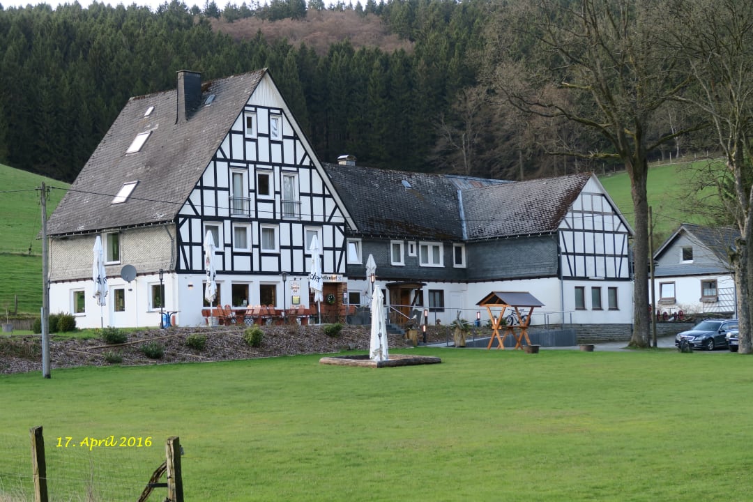 Außenansicht Hotel Forellenhof