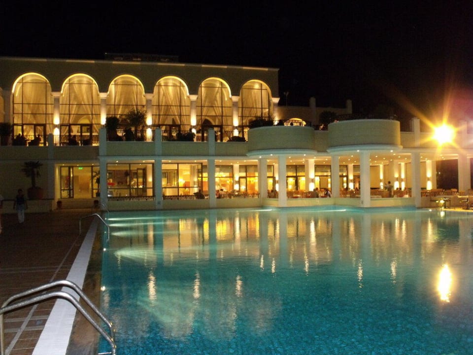 Lobby bar and buffet restaurant Porto Bello Royal