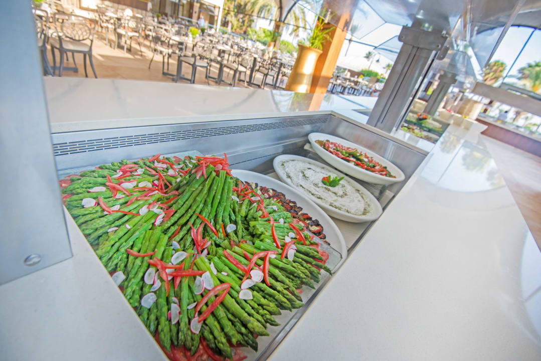 Dionyssos Restaurnat Buffet Adams Beach Hotel