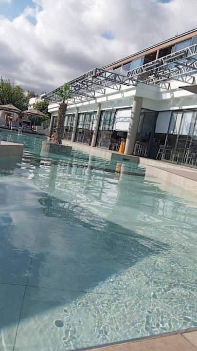 Pool Amnissos Residence