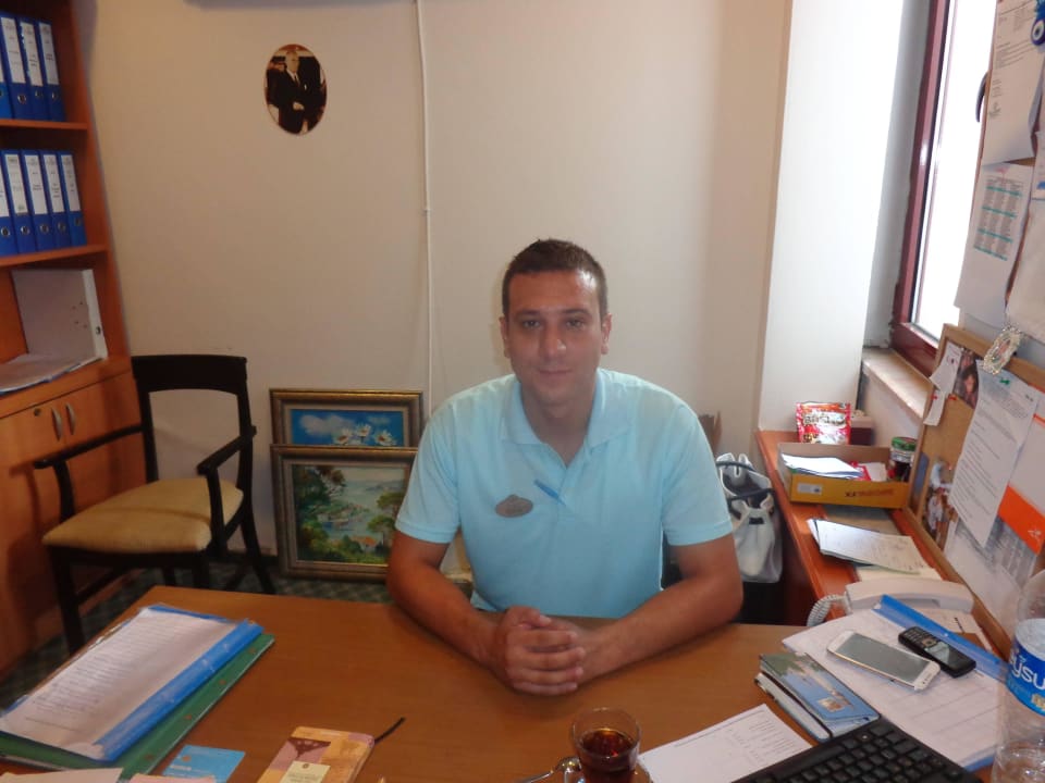 Caglar sehr nett und sympathisch Bella Resort & Spa