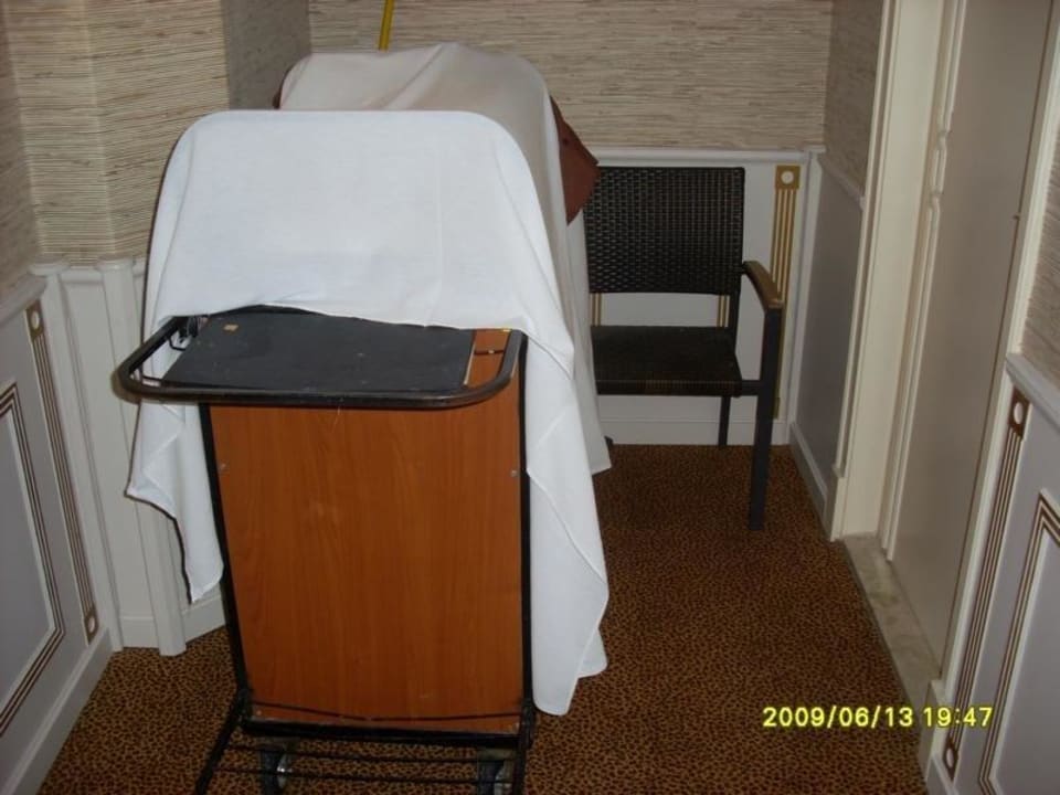 Vor unserer Zimmertür Imperial Palace Hotel