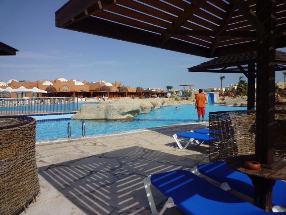 Hauptpoolanlage SUNRISE Royal Makadi Resort