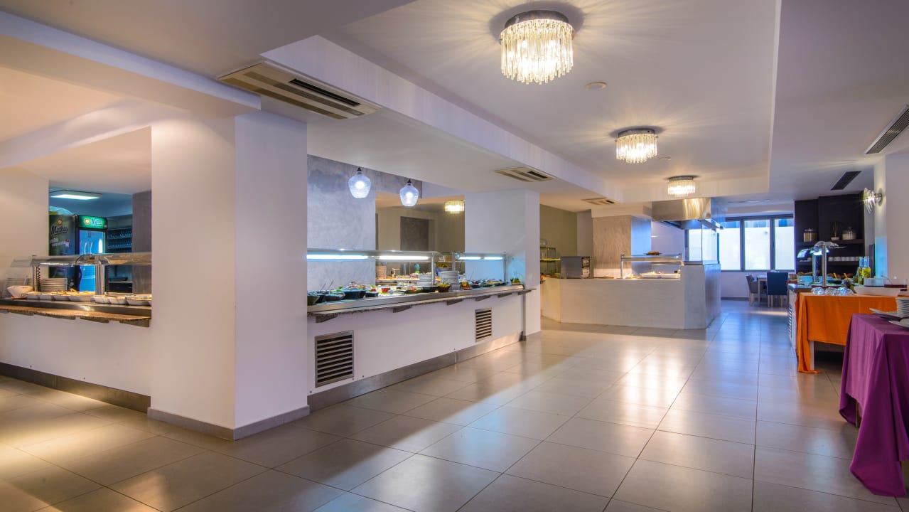 Gastro Hotel Lagomandra Beach