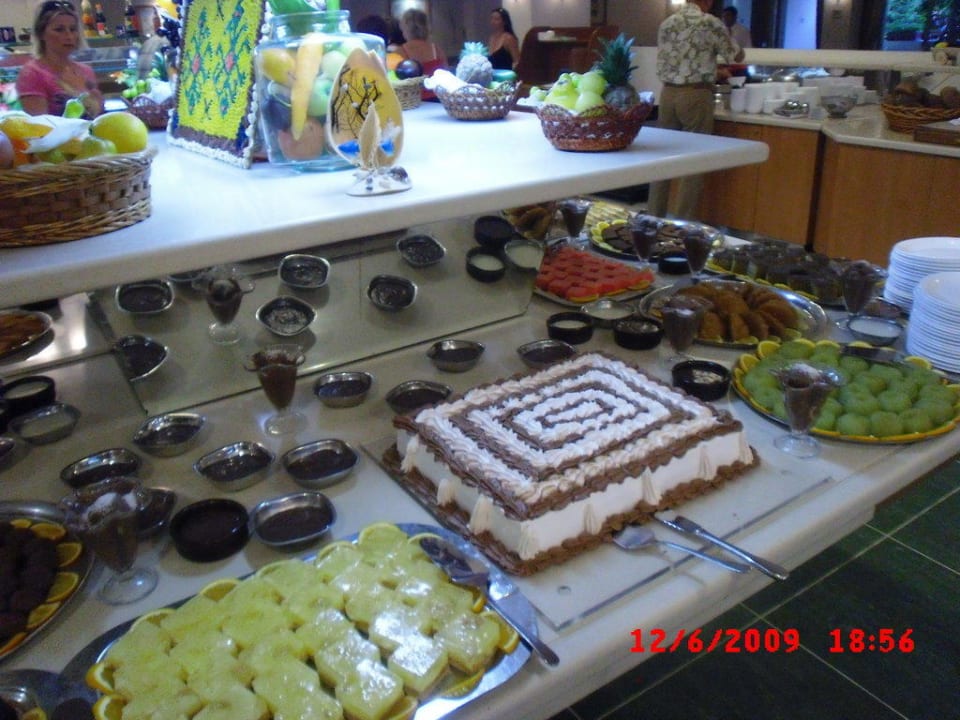 lecker Side Breeze Hotel