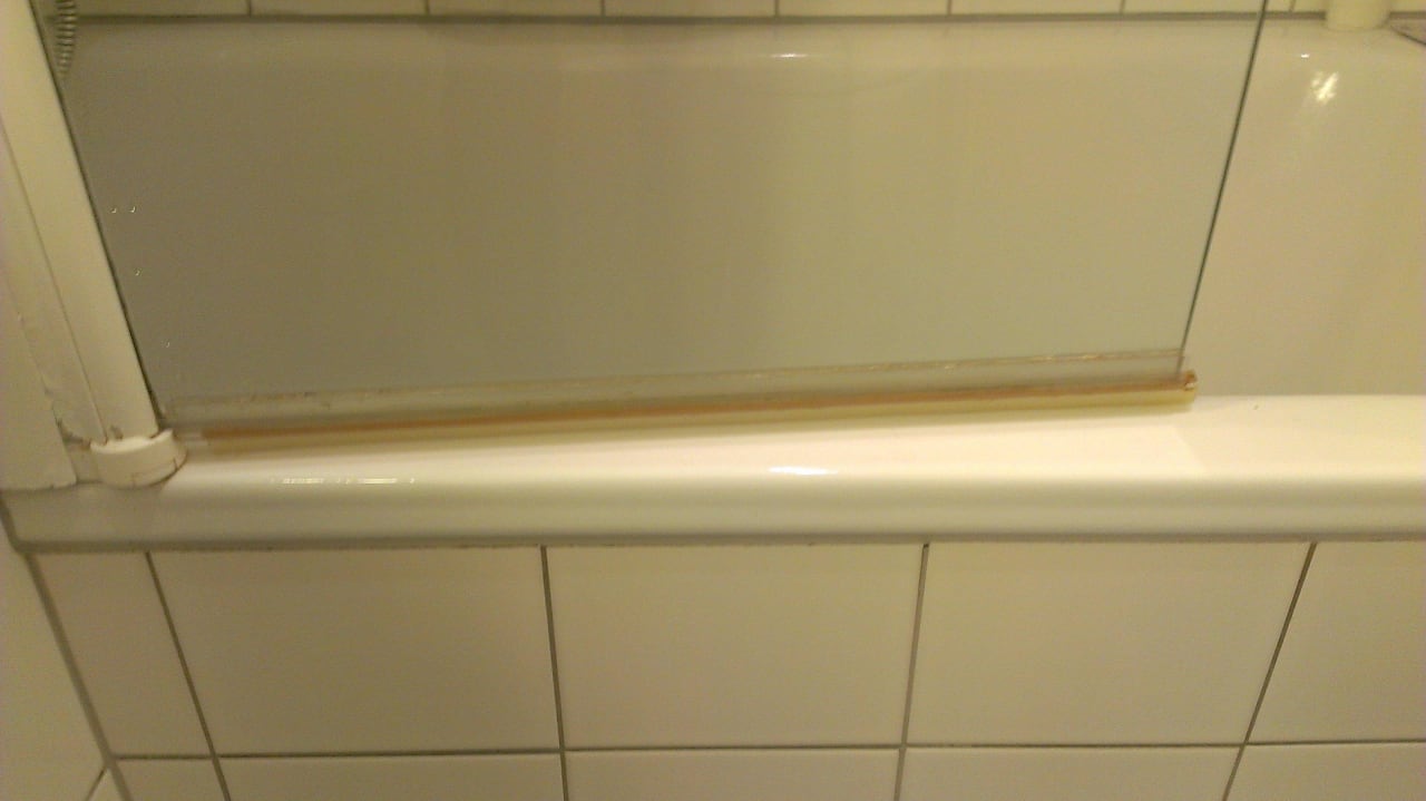 Im Bad, Duschglasscheibe Mercure Budapest Korona Hotel