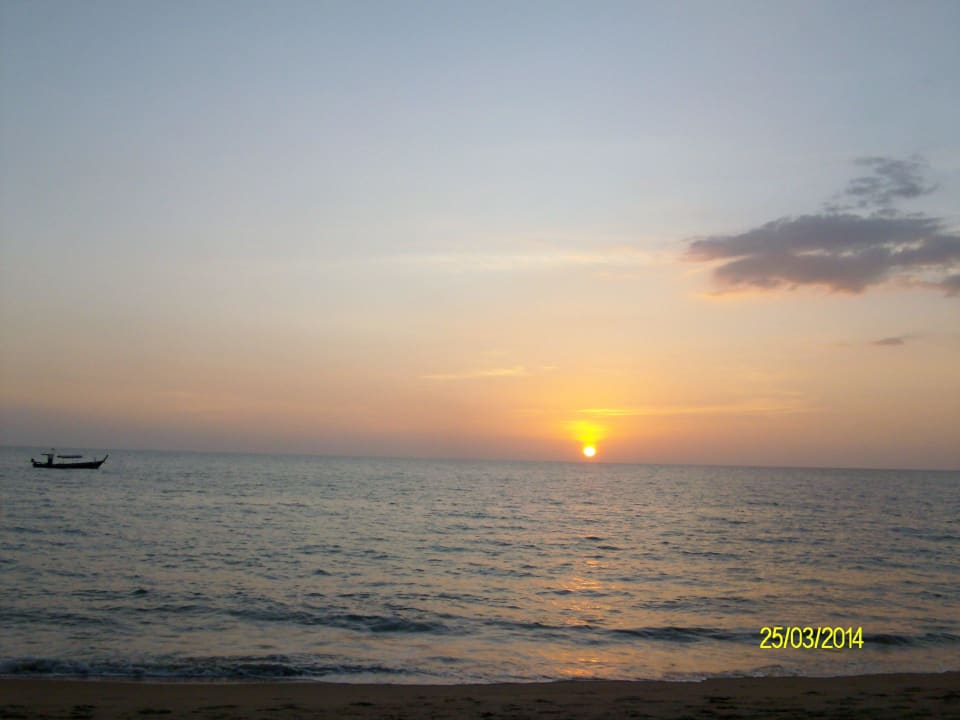 Sonnenuntergang! The Sands Khao Lak by Katathani