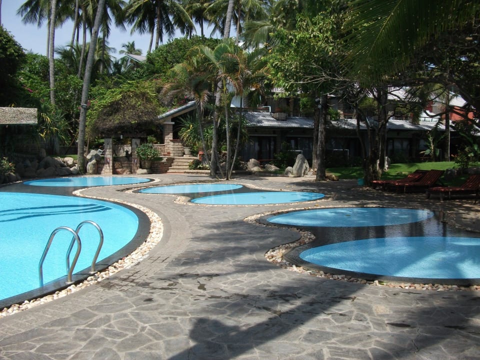4 seichte Becken Hoang Ngoc Beach Resort